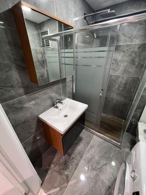 Zeytinburnu Merkezi Konumda, Sifir Daire & Esyalar Lejlighed Istanbul Eksteriør billede